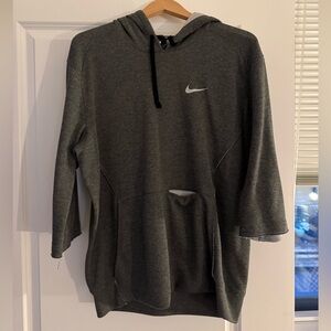 Nike shirt sleeves hoodie with zipper pocket